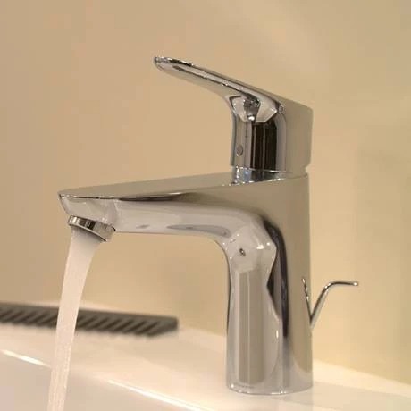 Hansgrohe Focus Single Lever Basin Mixer 100 with Pop-up Waste - 31607000 4 Hansgrohe Focus Single Lever Basin Mixer 100 with Pop-up Waste - 31607000 - Image 4