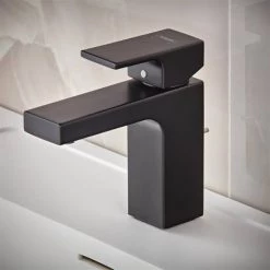 Hansgrohe Vernis Shape Single Lever Basin Mixer 100 with Pop-up Waste - Matt Black - 71561670 7 Hansgrohe Vernis Shape Single Lever Basin Mixer 100 with Pop-up Waste - Matt Black - 71561670 -Basin Taps Shop 71561670.ai2 460