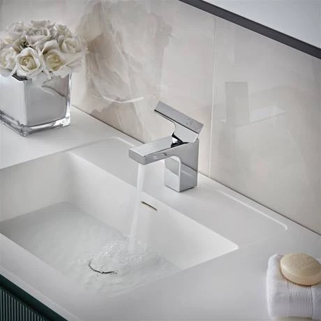 Hansgrohe Vernis Shape Single Lever Basin Mixer 70 without Waste - Chrome - 71567000 2 Hansgrohe Vernis Shape Single Lever Basin Mixer 70 without Waste - Chrome - 71567000 - Image 2